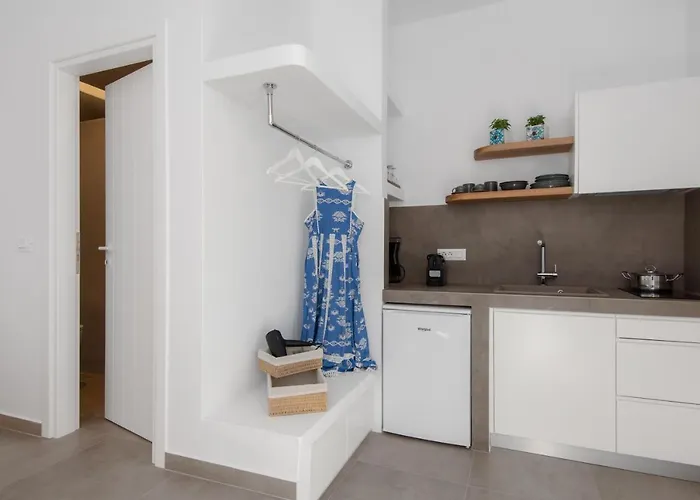 Gerani Sifnos * Platis Gialos (Sifnos)